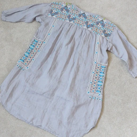 GUC Johnny Was grey embroidered tunic with three quarter sleeves - Picture 5 of 5